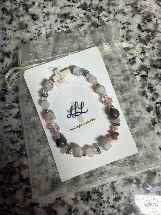 Jewelry - Handmade Pink and White Beaded Cross Bracelet